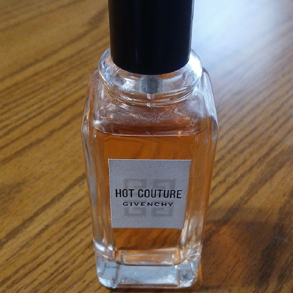 Givenchy Hot Couture Fragrance with Black Cap